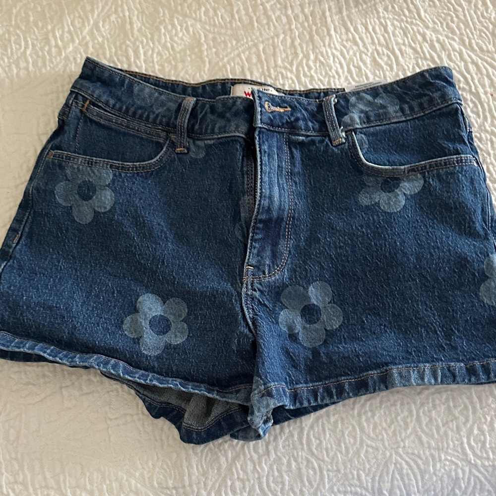 Wrangler vintage Blue Floral Denim Shorts
